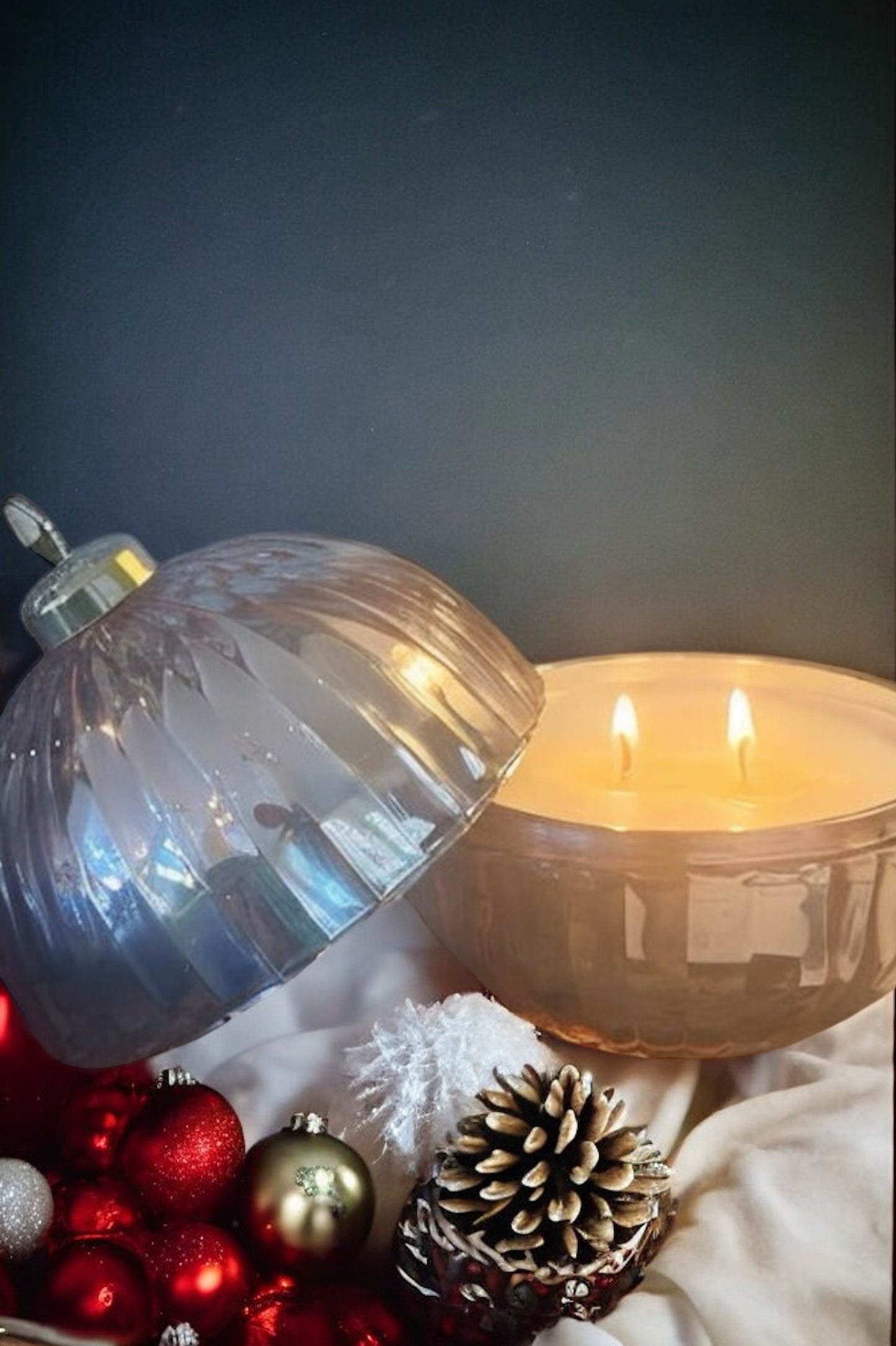 Luxe Gold Champagne Christmas Candle